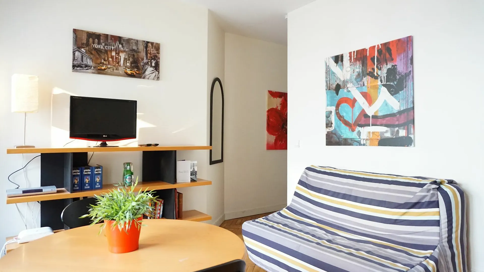 Grenelle - Studio - Paris 7 0*,
